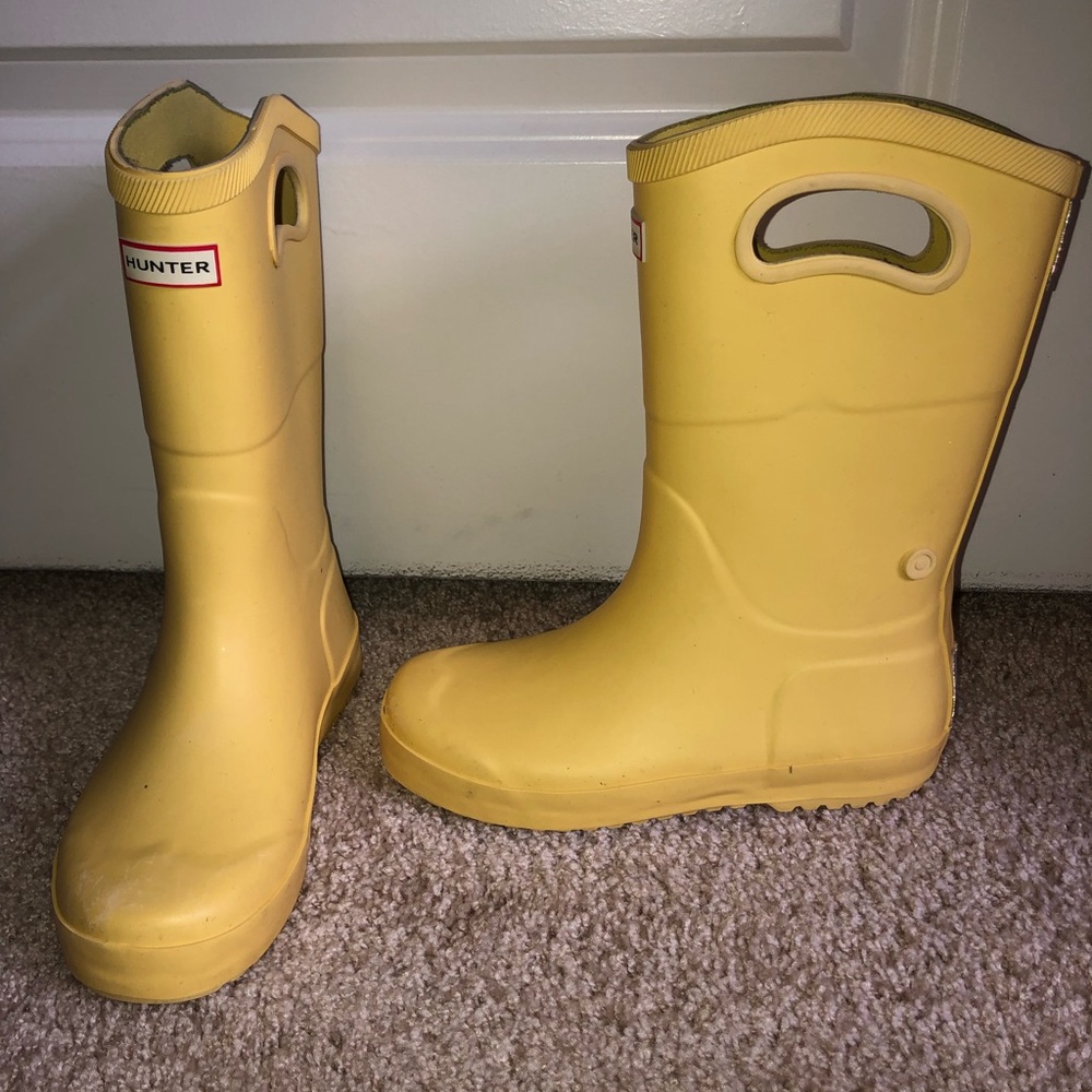 Hunter yellow rain boots